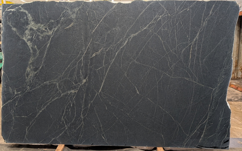 BLACK SOAPSTONE-HONED-3CM