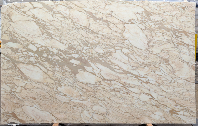 CALACATTA-HONED-2CM