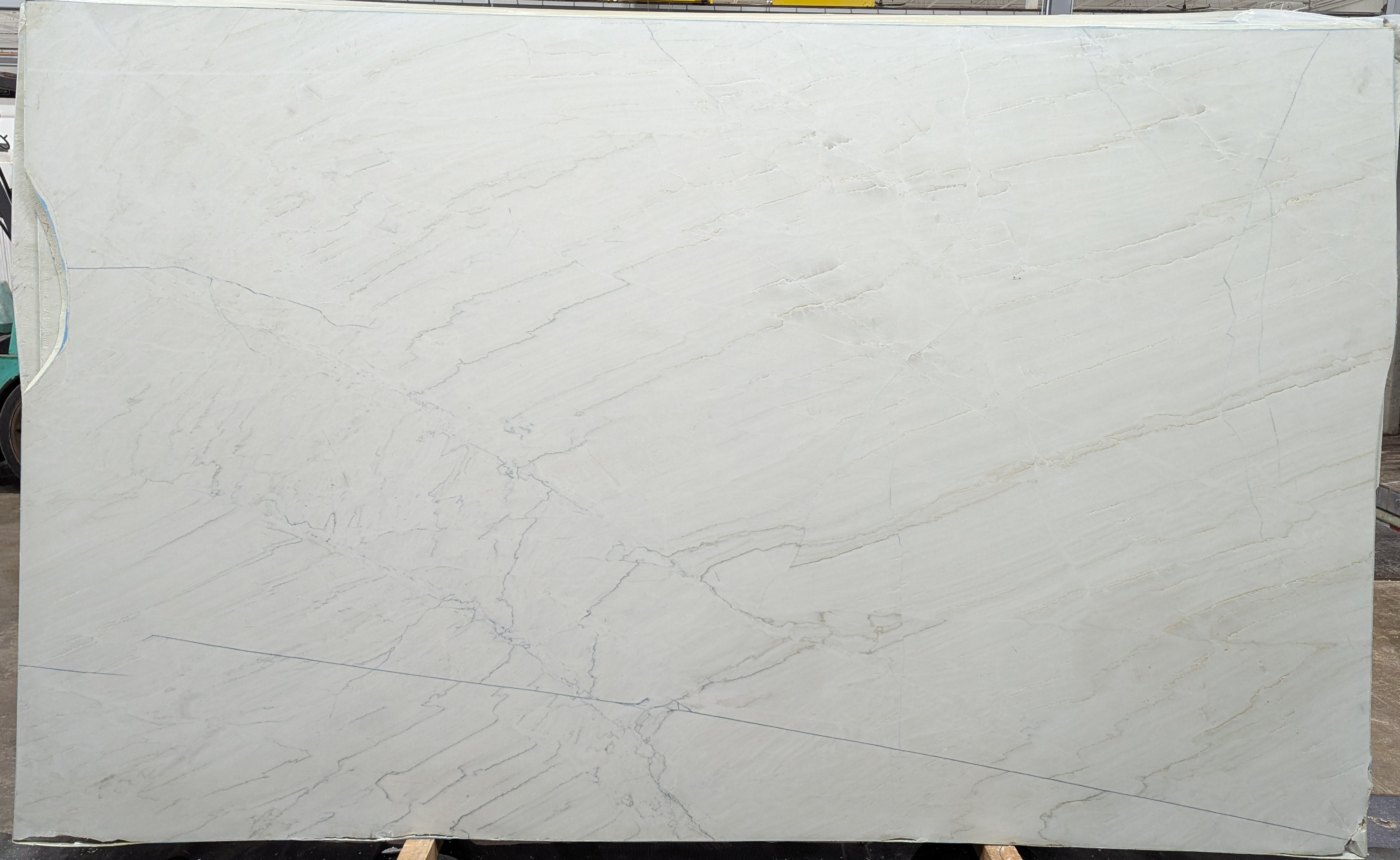 CALACATTA LUX-BRUSHED-3CM