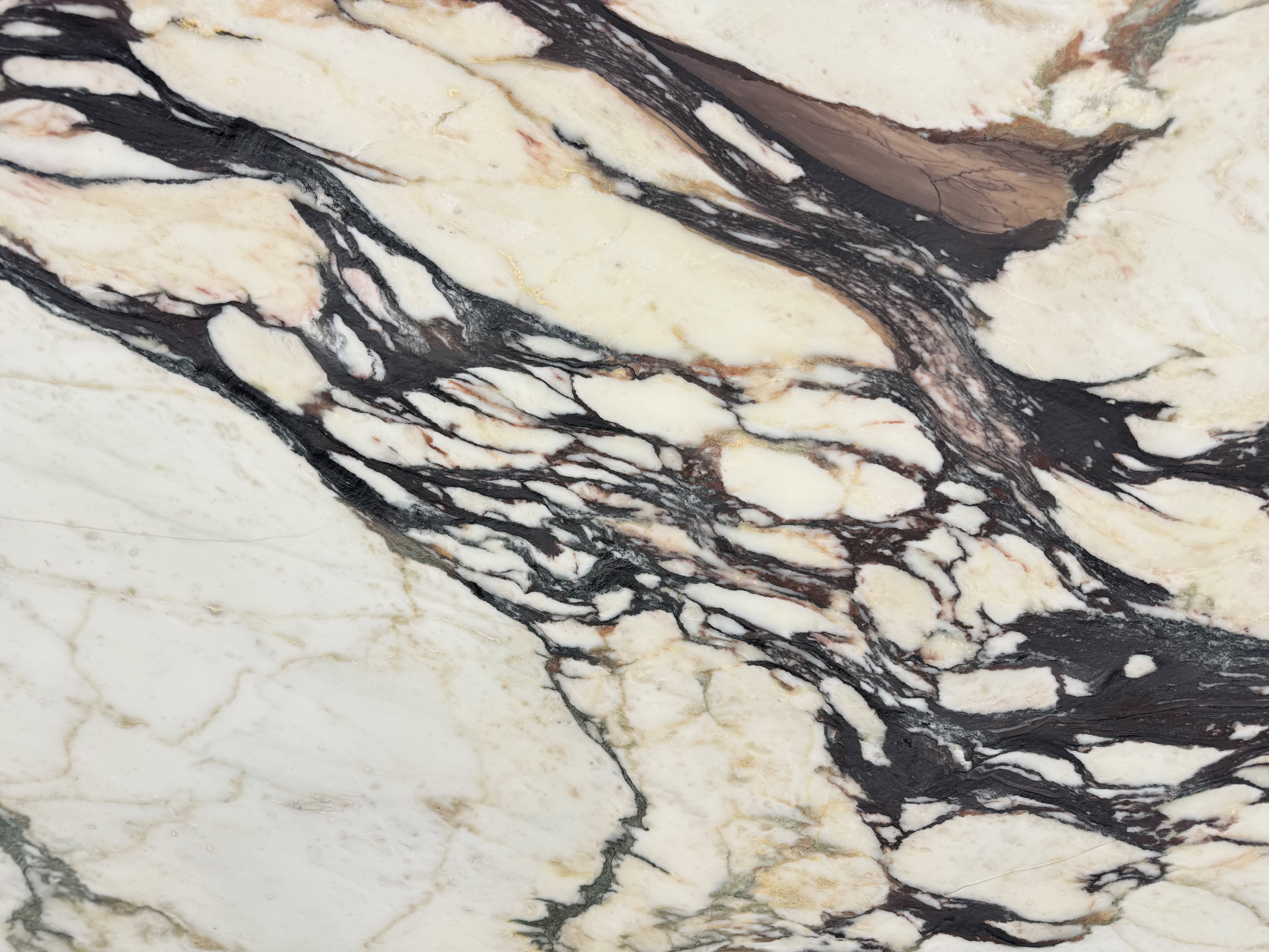 CALACATTA VIOLA EX-HONED-2CM